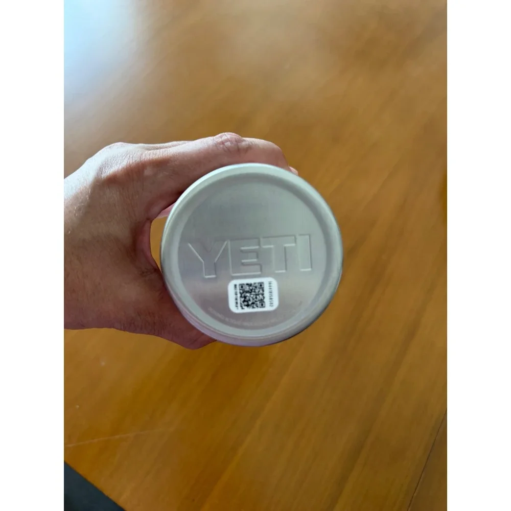 YETI Rambler 30 oz Tumbler White Stainless Steel Vacuum Insulated MagSlider Lid